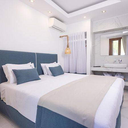 Villa D'Oro - Luxury Villas & Suites Paliouri Bilik gambar